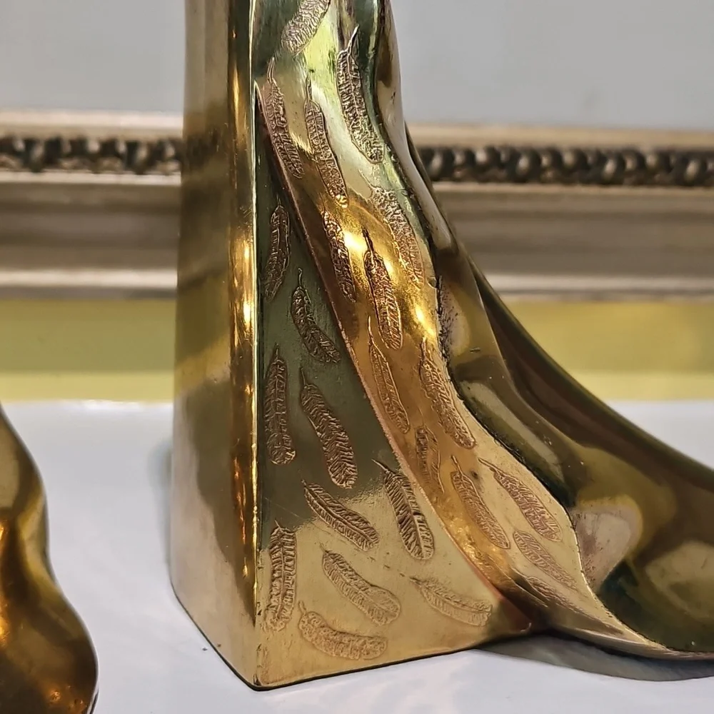 Brass Overlay Scrolled Feathers Bookends 2 - Picture 7 of 8